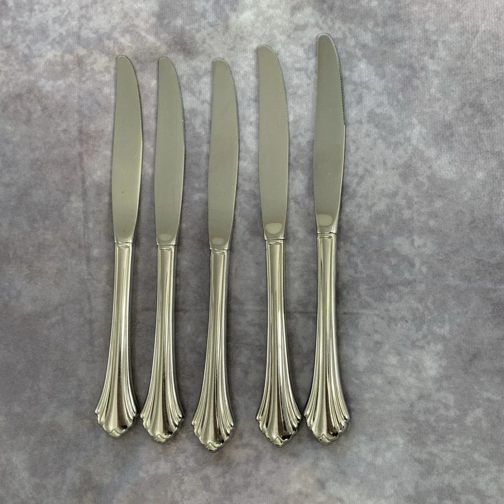 Oneida BANCROFT USA 5 Dinner Knives Glossy Stainless Steel Flatware